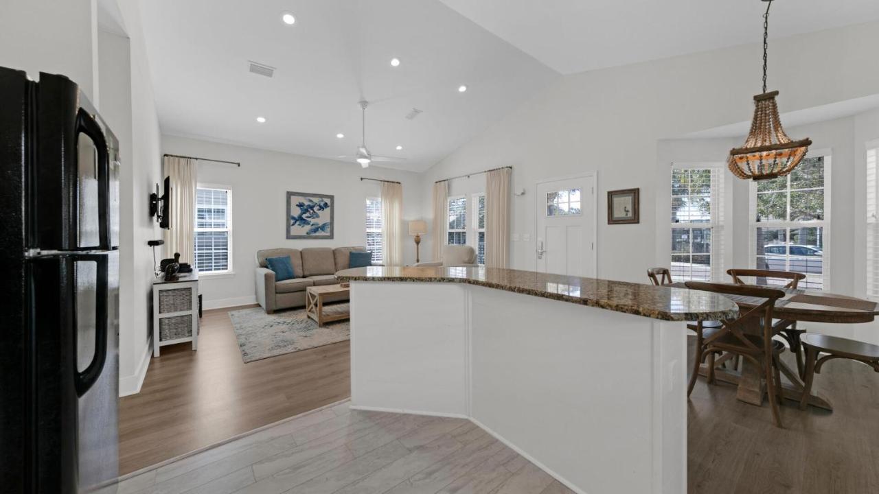 Pelican House - Newly Remodeled, Professionally Decorated, Only About 1 Mile To Seaside! Santa Rosa Beach Exterior foto
